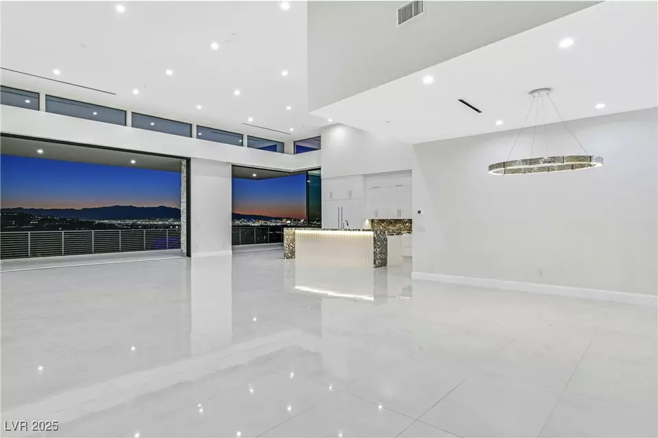 Living - 641 Majestic Rim Dr, Henderson, NV 89012 photo 1 of 10