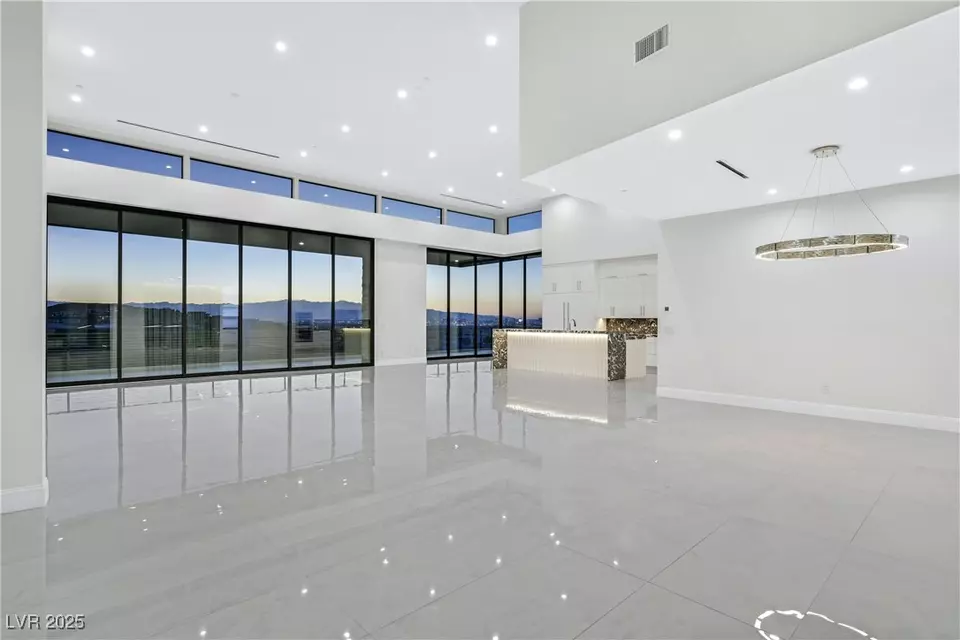 Living - 641 Majestic Rim Dr, Henderson, NV 89012 photo 3 of 10