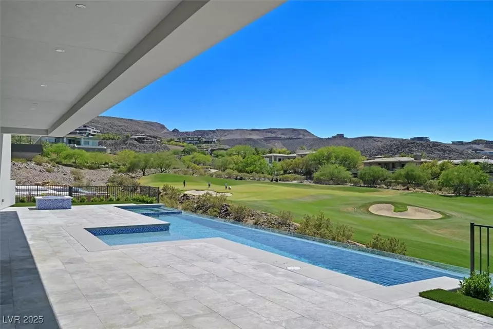 Exterior - 641 Majestic Rim Dr, Henderson, NV 89012 photo 9 of 12