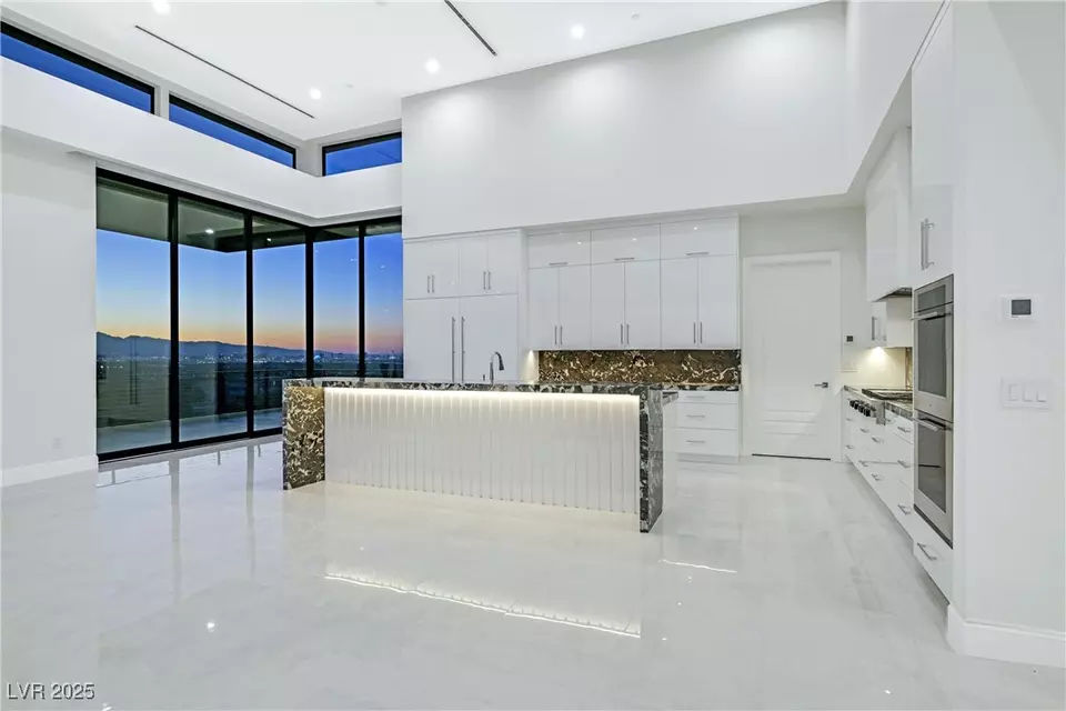 Kitchen - 641 Majestic Rim Dr, Henderson, NV 89012 photo 1 of 5