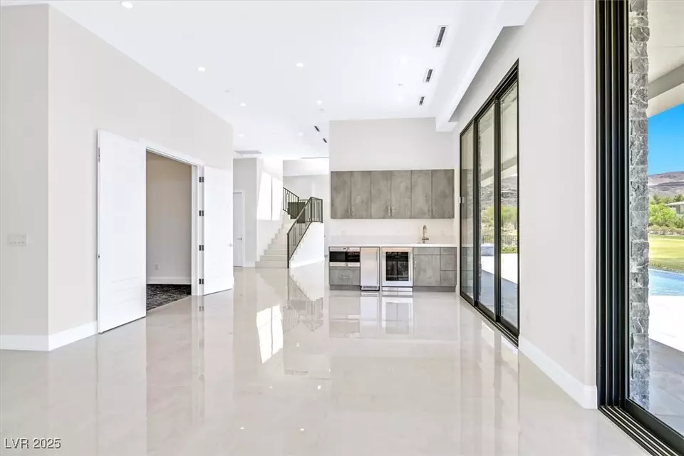 Living - 641 Majestic Rim Dr, Henderson, NV 89012 photo 10 of 10