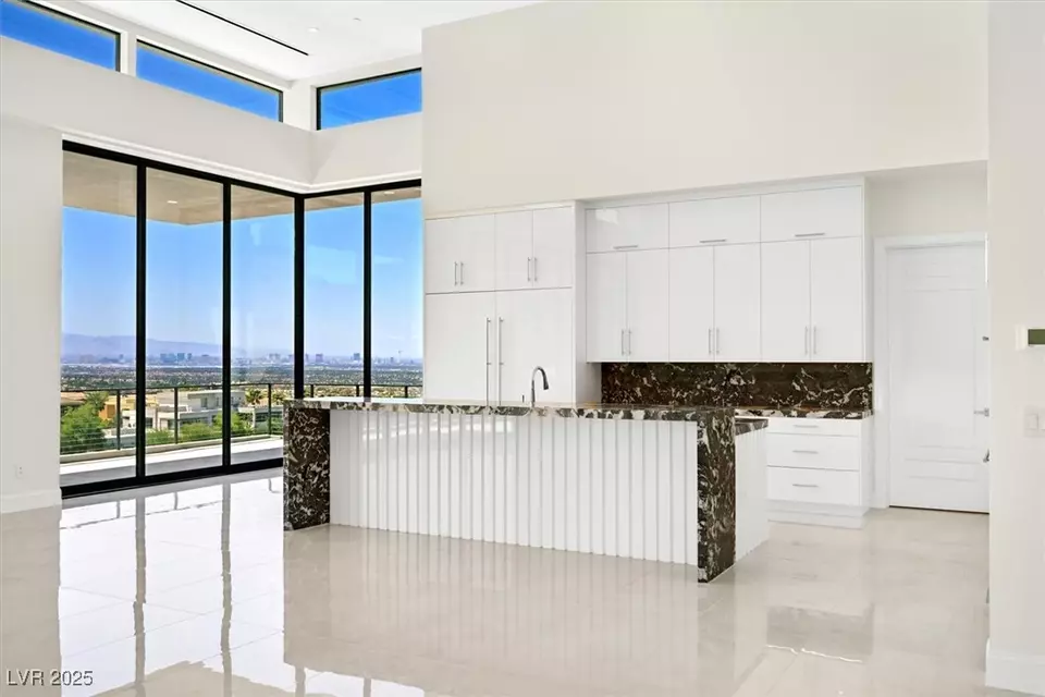 Kitchen - 641 Majestic Rim Dr, Henderson, NV 89012 photo 2 of 5