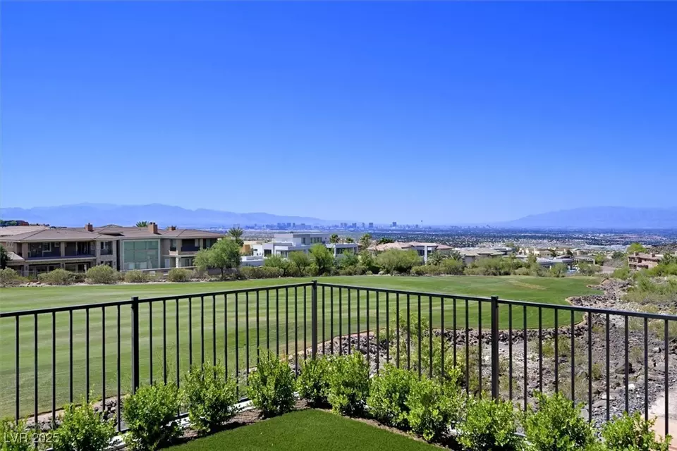 Exterior - 641 Majestic Rim Dr, Henderson, NV 89012 photo 5 of 12