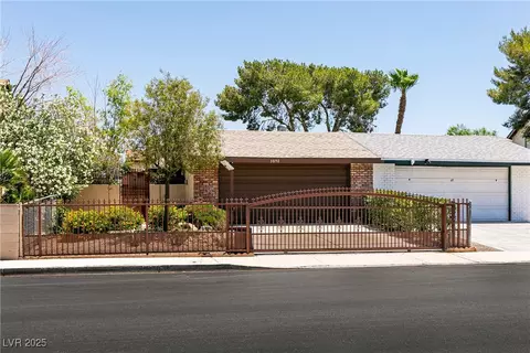 3890 Lancome St, Las Vegas, NV 89115
