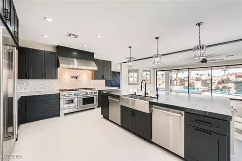 3892 Pasilla Ave, Las Vegas, NV 89118