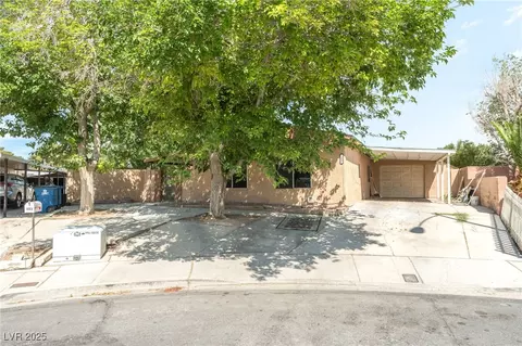 153 Sir Thomas Dr, Las Vegas, NV 89110