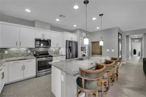 708 Kibbey St, Las Vegas, NV 89178