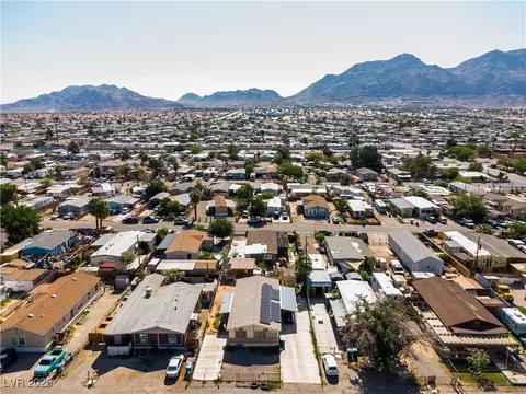 2240 Jo Anne Ln, Las Vegas, NV 89156