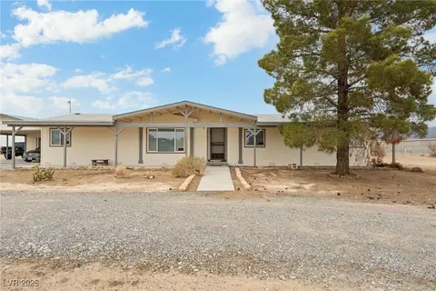 3560 E Thousandaire Blvd, Pahrump, NV 89061