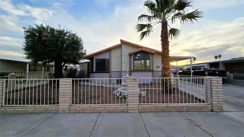3603 Huerta Dr, Las Vegas, NV 89121