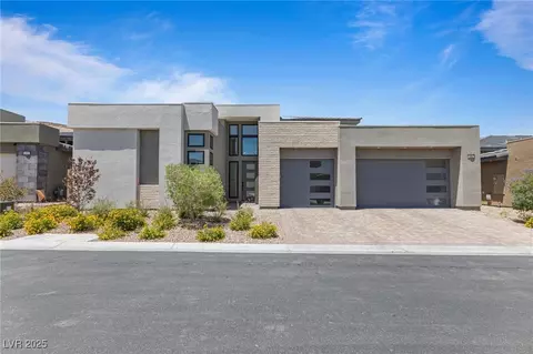 10927 White Clay Dr, Las Vegas, NV 89135
