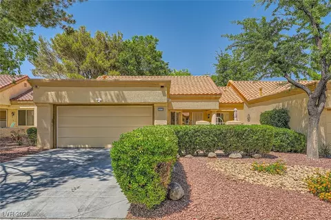 9024 Starmount Dr, Las Vegas, NV 89134