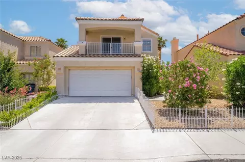 2452 Silver Shadow Dr, Las Vegas, NV 89108