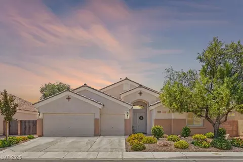 2025 Dakota Lodge Ave, Las Vegas, NV 89123