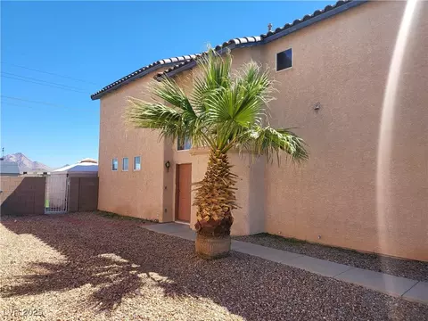 7102 Shimmering Ave, Henderson, NV 89011