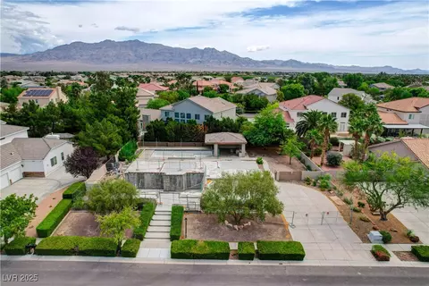 7360 Bachelors Button Dr, Las Vegas, NV 89131