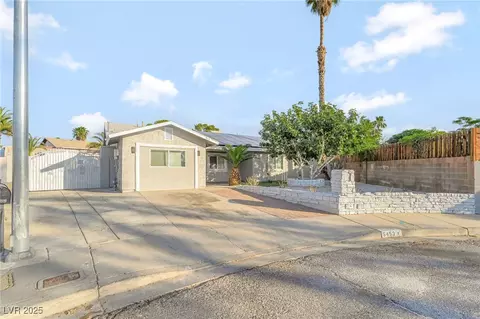 5453 Yvonne Cir, Las Vegas, NV 89122