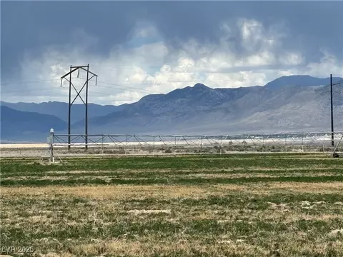 3133 N 9th St, Ely, NV 89301