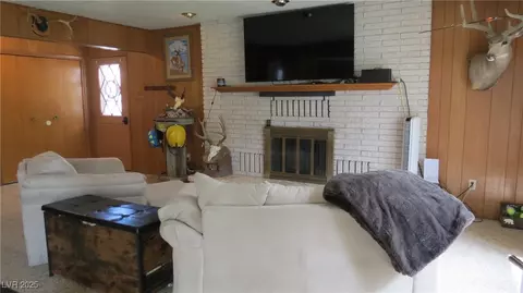Living - 18 Connors Ct, Ely, NV 89301 photo 4 of 4
