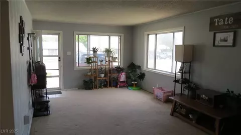 Living - 18 Connors Ct, Ely, NV 89301 photo 1 of 4