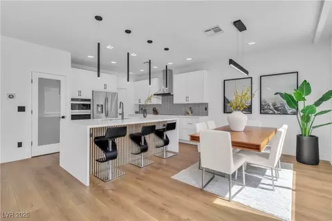 9713 Kampsville Ave, Las Vegas, NV 89148