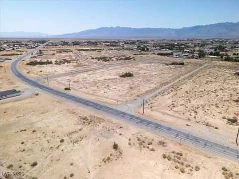 100 W Alondra St, Pahrump, NV 89048