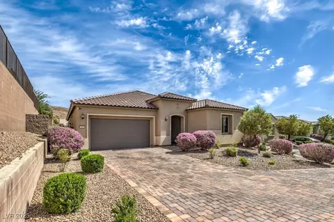 3486 Molinos Dr, Las Vegas, NV 89141