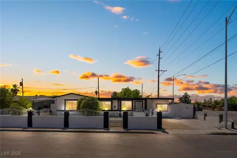 517 N 22nd St, Las Vegas, NV 89101