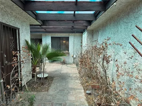 2544 Malabar Ave, Las Vegas, NV 89121