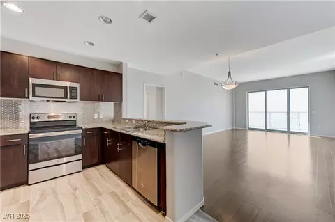 8255 Las Vegas Blvd #1816, Las Vegas, NV 89123