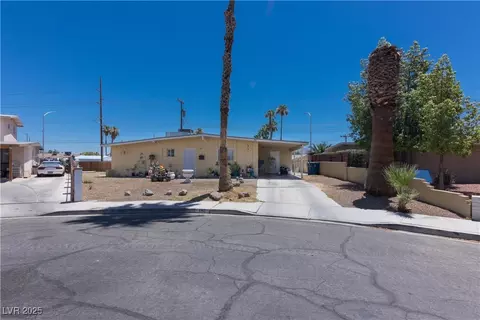 1312 Denarius Cir, Las Vegas, NV 89101