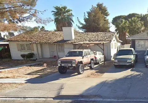 2020 Peyton Dr, Las Vegas, NV 89104