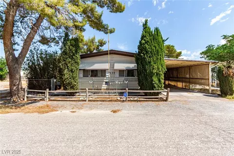 230 Copper Flats Dr, Pahrump, NV 89048