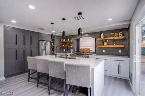 6630 Virtuoso Ct, Las Vegas, NV 89139