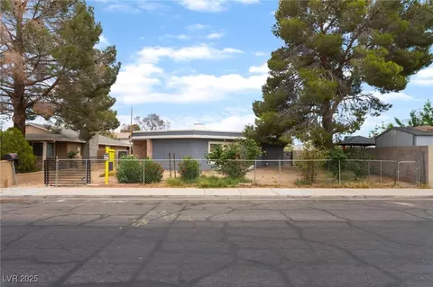 2301 Maverick St, Las Vegas, NV 89108