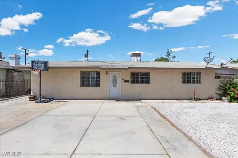 808 Reynolds Ave, North Las Vegas, NV 89030