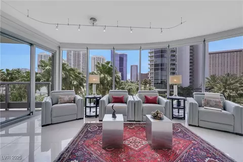 322 Karen Ave #308, Las Vegas, NV 89109
