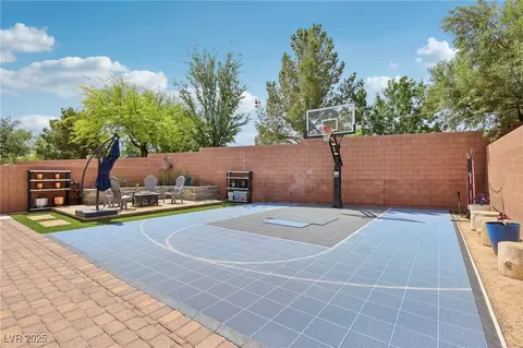 10329 Walworth Ave, Las Vegas, NV 89166