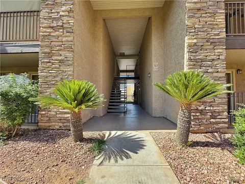 4943 Indian River Dr #133, Las Vegas, NV 89103
