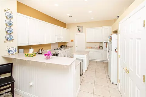 2106 King Mesa Dr, Henderson, NV 89012 photo 9