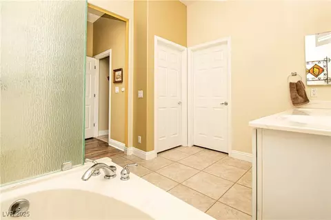 2106 King Mesa Dr, Henderson, NV 89012 photo 25