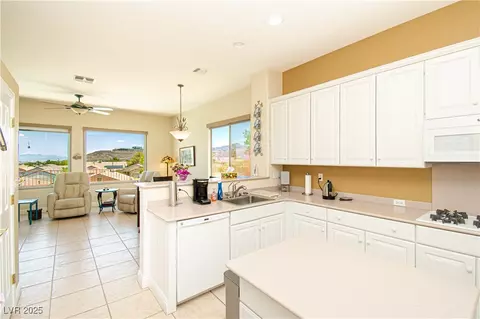 2106 King Mesa Dr, Henderson, NV 89012 photo 7