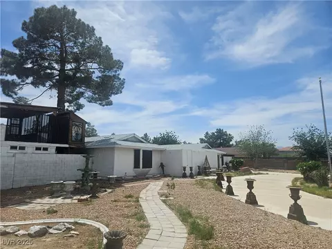 6215 Darby Ave, Las Vegas, NV 89146