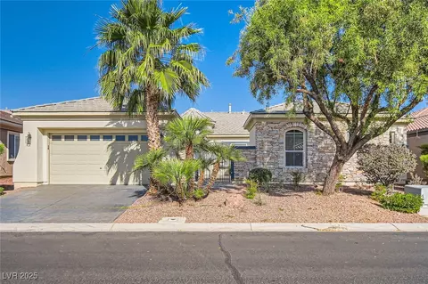 8305 Chapelle Ct, Las Vegas, NV 89131