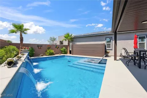5095 E Long Leaf Ct, Pahrump, NV 89061