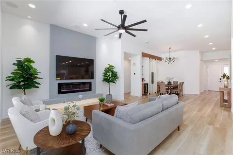 81 Alerion St, Las Vegas, NV 89138