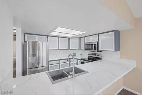 6250 W Flamingo Rd #51, Las Vegas, NV 89103
