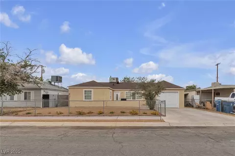 120 Dogwood St, Henderson, NV 89015