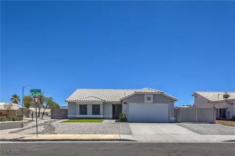 842 Envoy Cir, Henderson, NV 89002