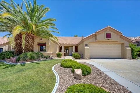 2808 Crown Ridge Dr, Las Vegas, NV 89134